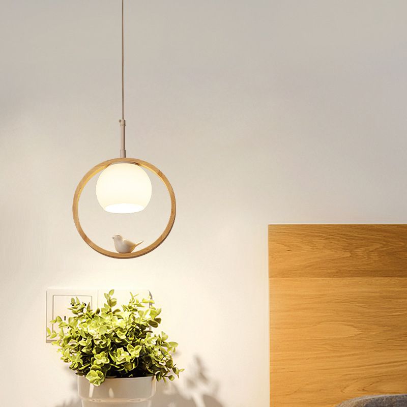 1 Luz de colgante ligero Lámpara de colgante de madera natural redonda contemporánea con pájaro pequeño