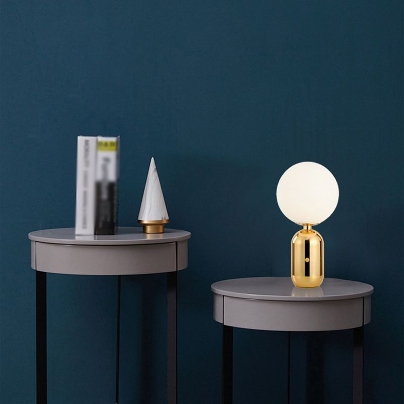Round Glass Shade Table Light Simplicity Style Night Table Lamp for Bedroom