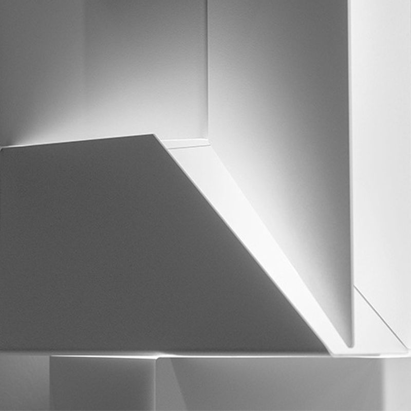 Modern Rectangle LED Wall Mount in Mate White Finish Geometric Wall Lighting