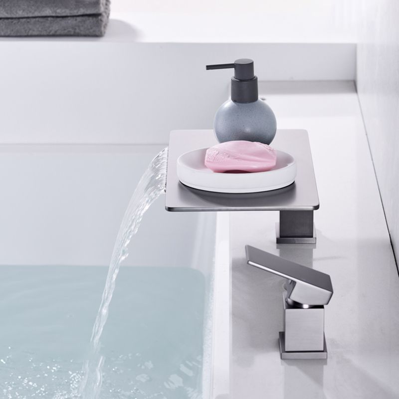 Modern Deck Mounted Metal Freestanding Tub Filler Waterfall Freestanding Faucet