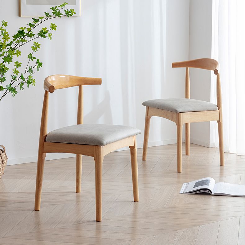 Chaise d'accompagnement scandinave intérieure en bois rembourré