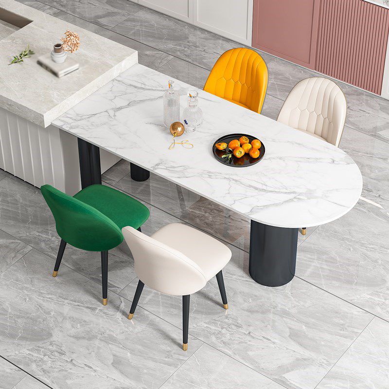 Mesa de comedor Simplicity de 3 patas en tono blanco de piedra sinterizada para comedor