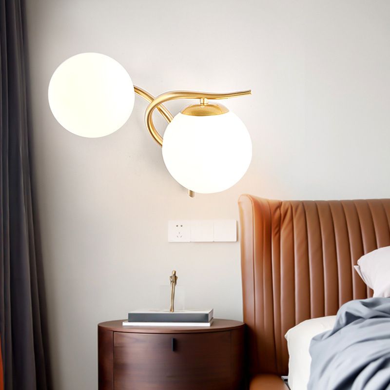 Lampada montata a parete a doppio globo in stile contemporaneo illuminazione a parete in vetro