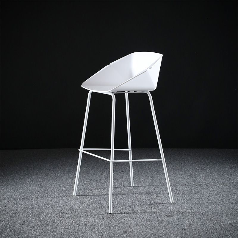 Scandinavian Metal Plastic Counter Stools Low Back Bar Stool with Footrest