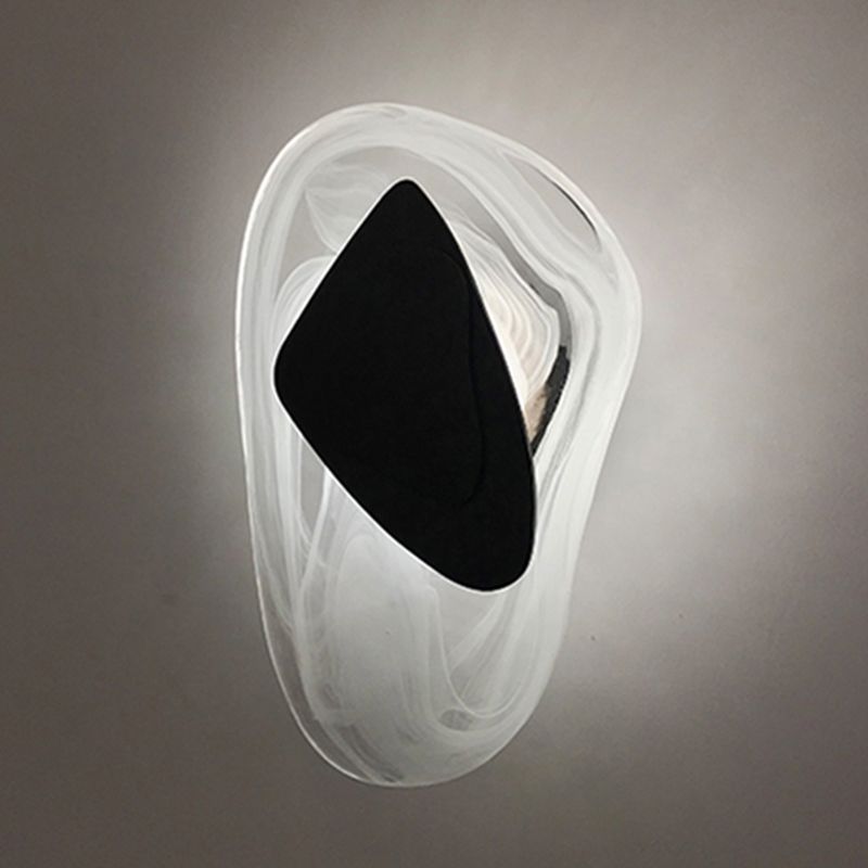 Unique Shade Metal Wall Sconce Modern Style Single Light Wall Lighting Fixtures