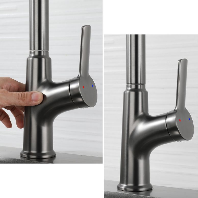 Contemporary Single Handle Kitchen Faucet Pull-down Desk-mounted Faucet