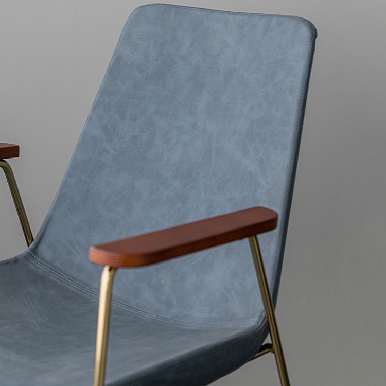 Silla auxiliar de comedor con respaldo sólido de diseño escandinavo Silla auxiliar de comedor de cuero
