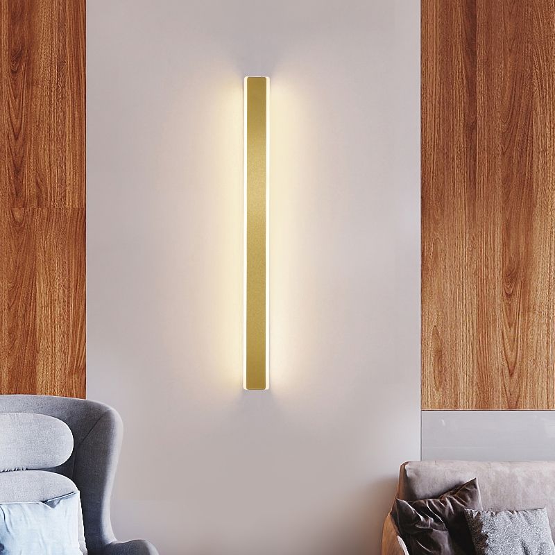 Metal Straight Wall Light Modern Style LED Wall Sconce for Living Room
