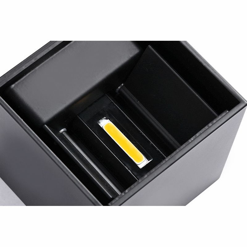 Moderne minimalistische stijl vierkante wand gemonteerd verlichtingsbeveiliging metalen 2 lichten wandlampen