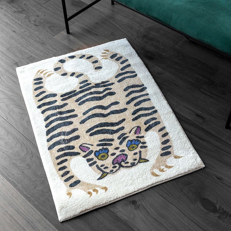 Modern Living Room Carpet Tiger Pattern Indoor Rug Polyester Area Carpet with Non-Slip Backing