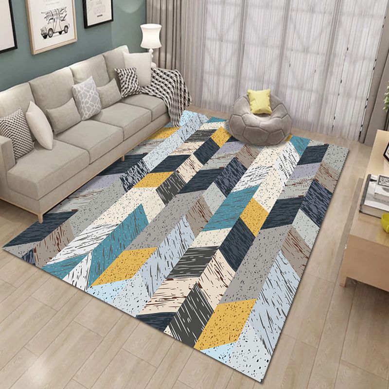 Contemporary Living Room Rug Multi-Colored Geo Patterned Carpet Synthetics Pet Friendly Machine Washable Rug