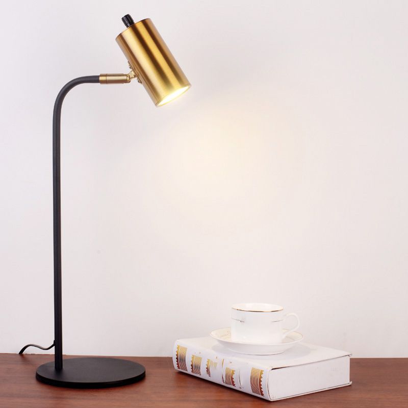 Lampe de table de cylindre moderne métal 1 lampes à table légère pour l'étude