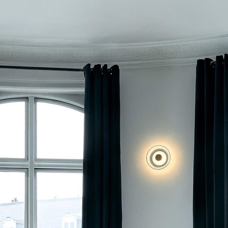 Glass Bowl-Shaped Wall Mounted Lighting Minimalist LED Wall Mounted Light Fixture