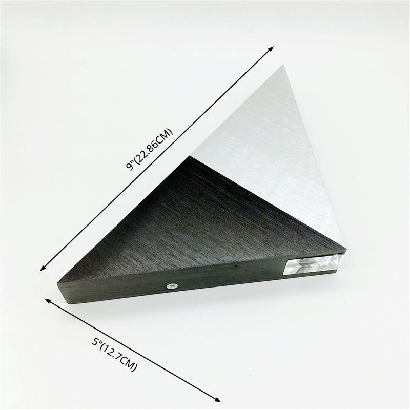 Lámpara de pared LED de aluminio triangular de aluminio de 9 "de ancho accesorio de iluminación decorativa interior en negro + blanco