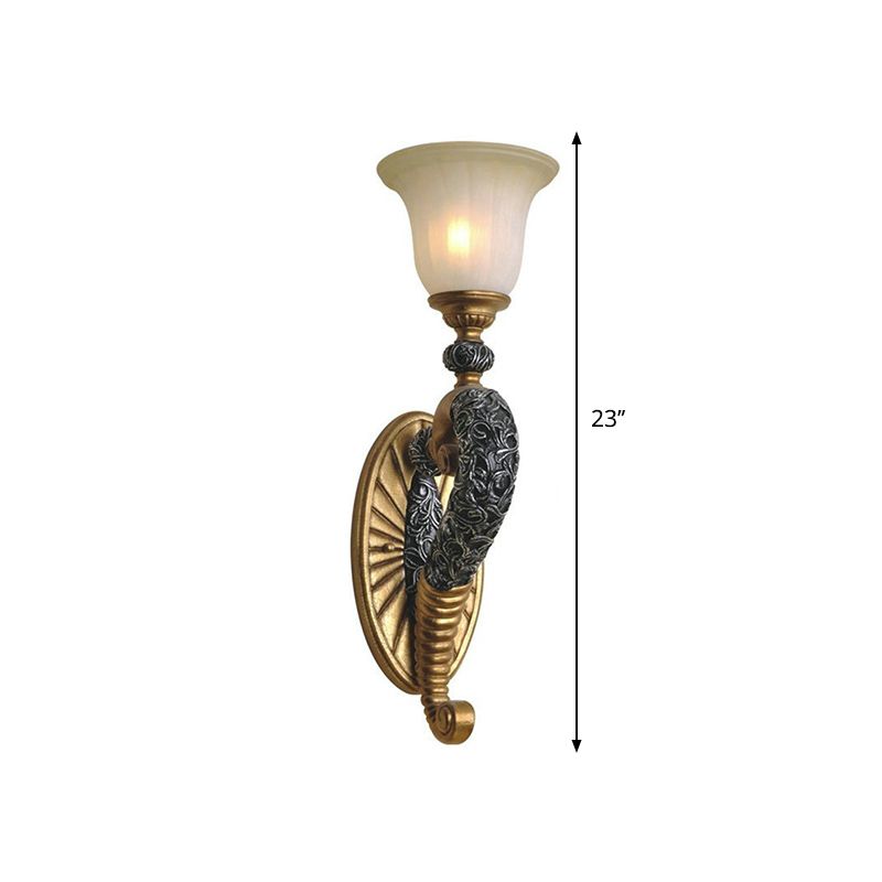 Retro -Stil Glocken Wandleuchte 1 Glühbirne Bernstein Glaswandbeleuchtung mit Bronze/Gold gebogenen Arm für Schlafzimmer