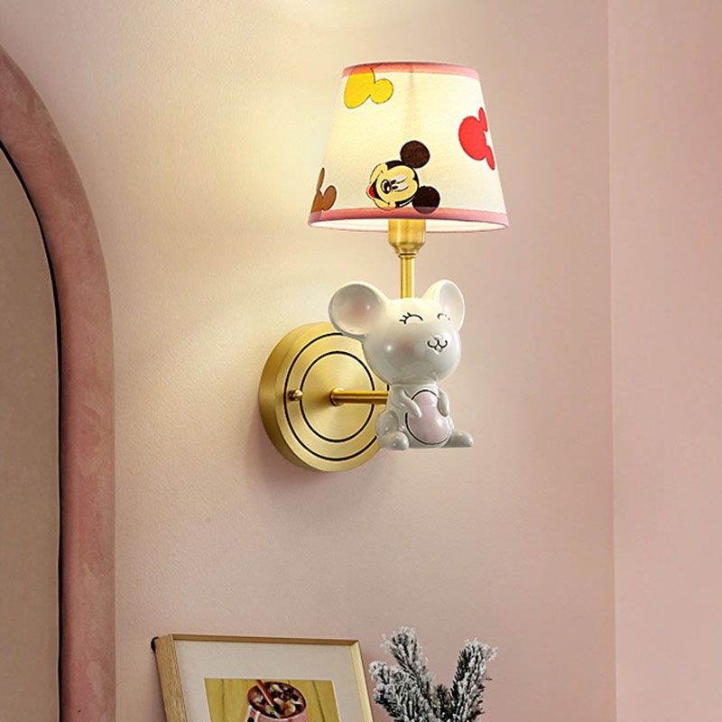 Luz de la pared del dormitorio de una sola cabeza Aplicación de oro de dibujos animados con sombra de tela de barril y deco del mouse