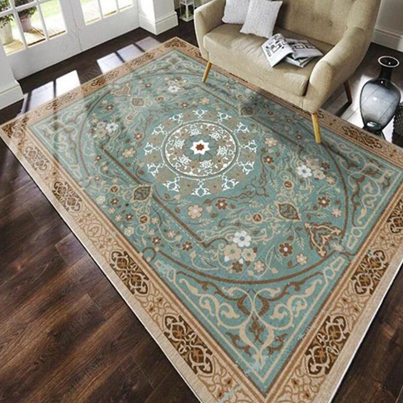 Dark Brown Traditional Rug Polyester Graphic Rug Non-Slip Backing Rug for Living Room