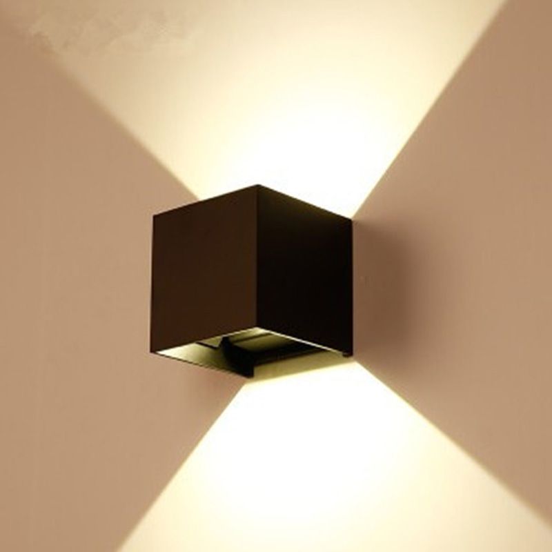 Moderner minimalistischer Stil nach oben und unten LED Wandleuchte Metal 2 Lichter Wandleuchten für Außenwand