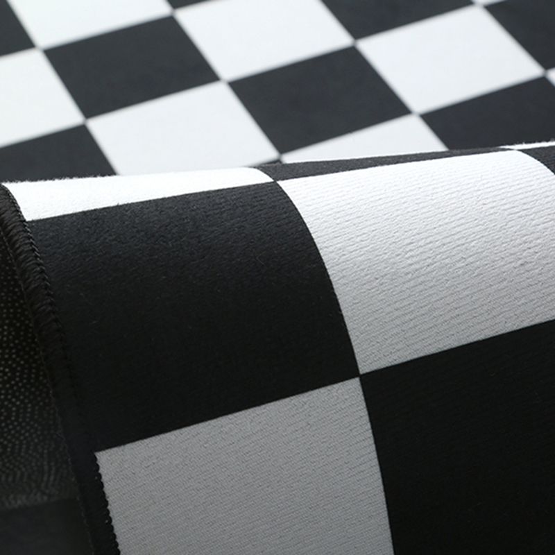 Modern Checkered Pattern Rug Polyester Indoor Carpet Stain Resistant Carpet for Living Room