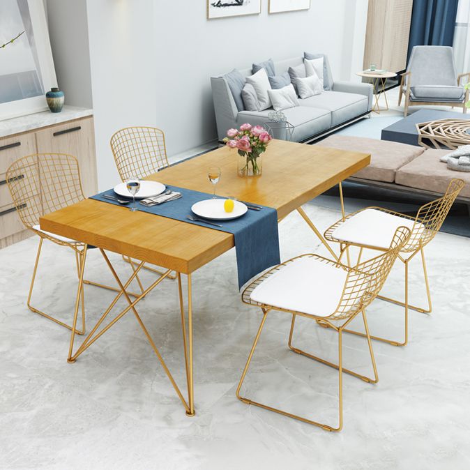 Traditional Luxury Rectangle Dining Room Table Pine Solid Wood Table with 4 Metal Legs