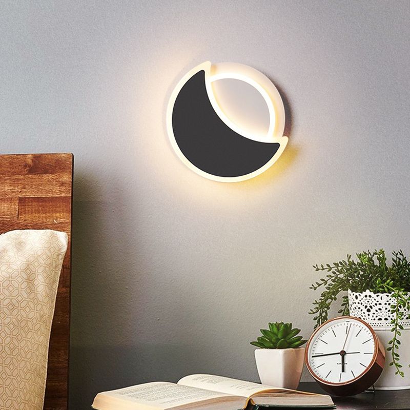 Contemporary Simple Wall Sconce Creative Moon Shape Wall Lamp for Porch Living Room