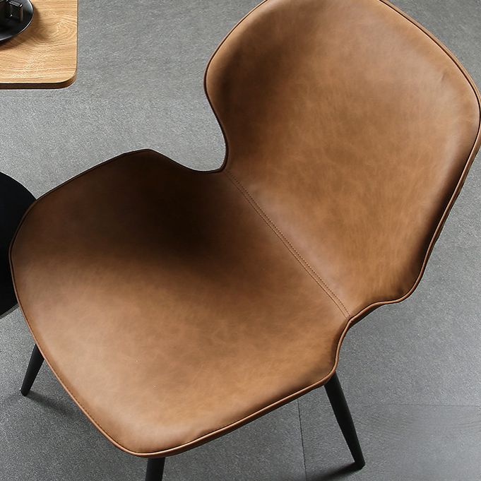 Silla lateral interior contemporánea tapizada Wingback Silla de comedor de metal