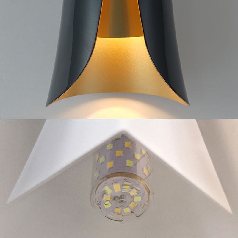 Lampada montata a parete curva Postmoderna semplicità lampada da monte in metallo per soggiorno