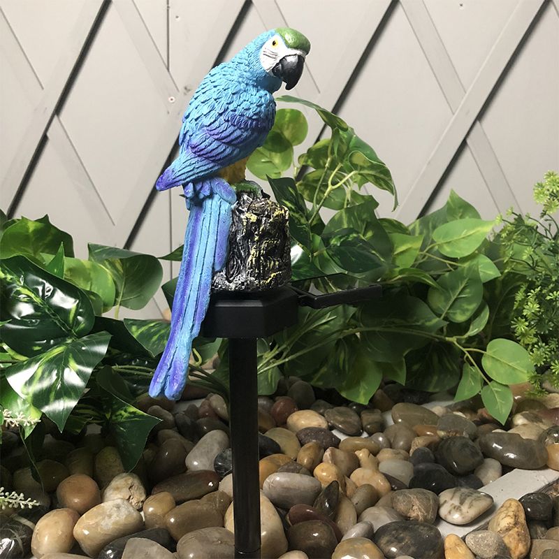 Parrot Shape Outdoor Solar Ground Light Resin Art Decor LED Stake Lighting, 1 Piece