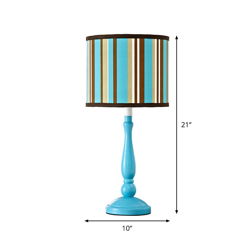 1 Glühbirnenschlafzimmer Nachttischlampe moderne blaue Nachttischlicht mit Trommelstoffschatten