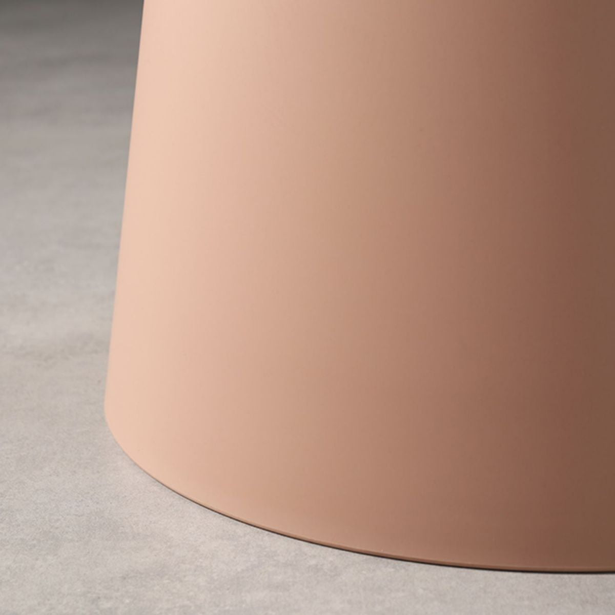 Scandinavian Round Tray Top Side End Table Plastic Pedestal End Table