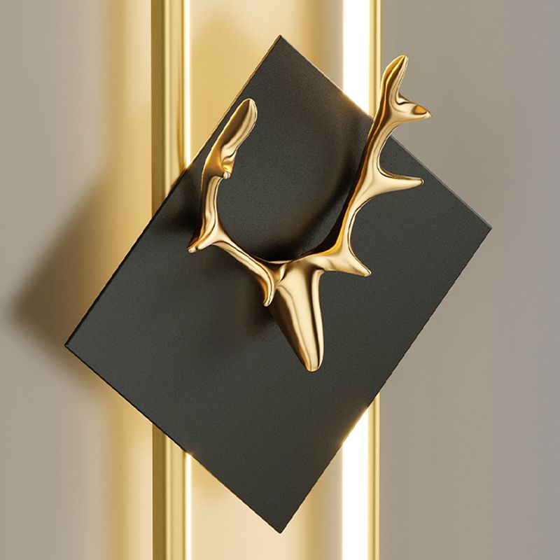 Aluminum Linear Wall Light Nordic Style LED Wall Sconce with Antlers for Living Room
