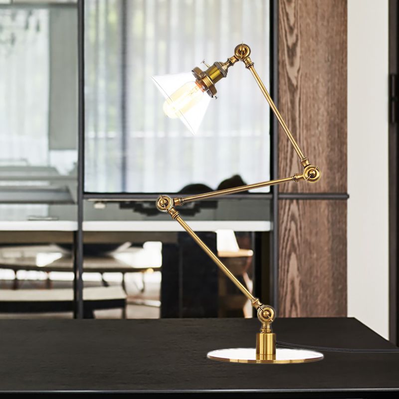 Table conique de style industriel clair Ambre / verre transparent et métal 1 lampe de table de chambre à coucher légère avec bras réglable en noir / laiton