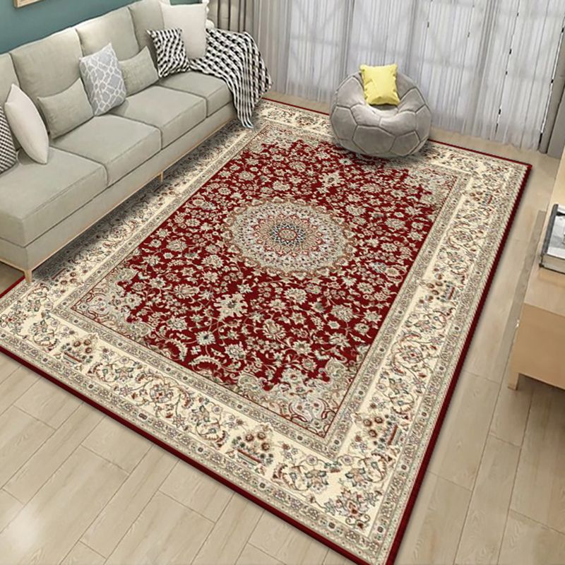 Black Vintage Carpet Polyester Pattern Carpet Stain Resistant Carpet for Living Room