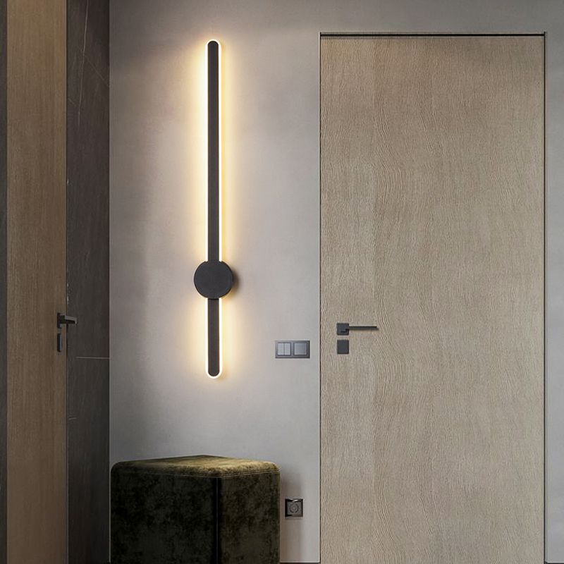 Metal Linear Shape Wall Light Modern Style Multi Lights Wall Mounted Light in Black