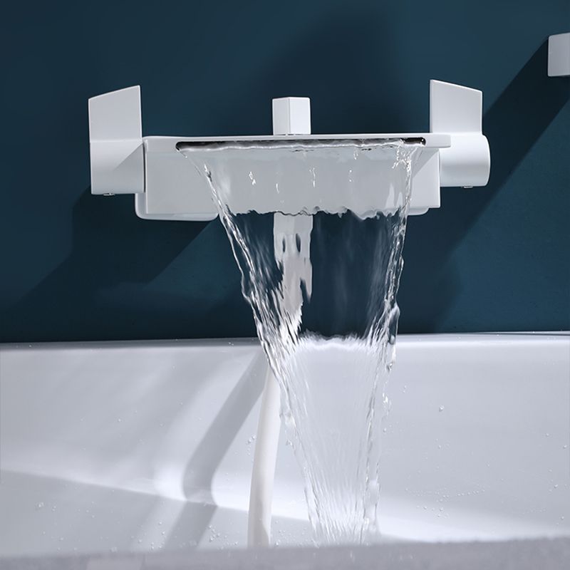 Wall Mounted Metal Freestanding Tub Filler Two Handles Freestanding Faucet