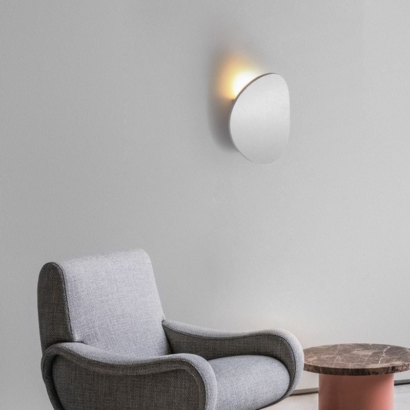 Oval Shade Metal Wall Sconce Modern Style Single Light Wall Mount Lighting