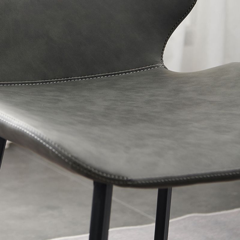 Chaise latérale en cuir de forme de coléoptère de restaurant Wingback finition mate dinant la chaise