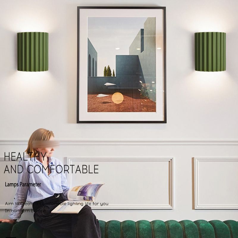 Actualización de la lámpara de pared de medio cilindro de resina macarrón de montura de montaje de montura de 2 luces para escaleras para escaleras