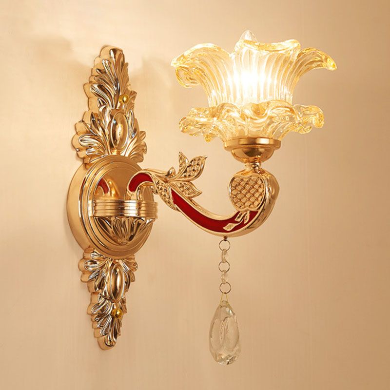 Lámpara de montaje de pared del brazo del brazo del oro del oro Simple Light Metallic Wall Light con acento de cristal