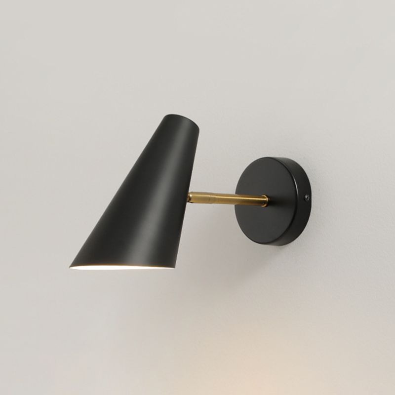 Single Black Modernism Wall Mounted Sconce Iron Wall Light Bedroom