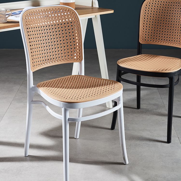Silla de comedor de estilo moderno, silla lateral sin brazos de comedor de plástico para cocina