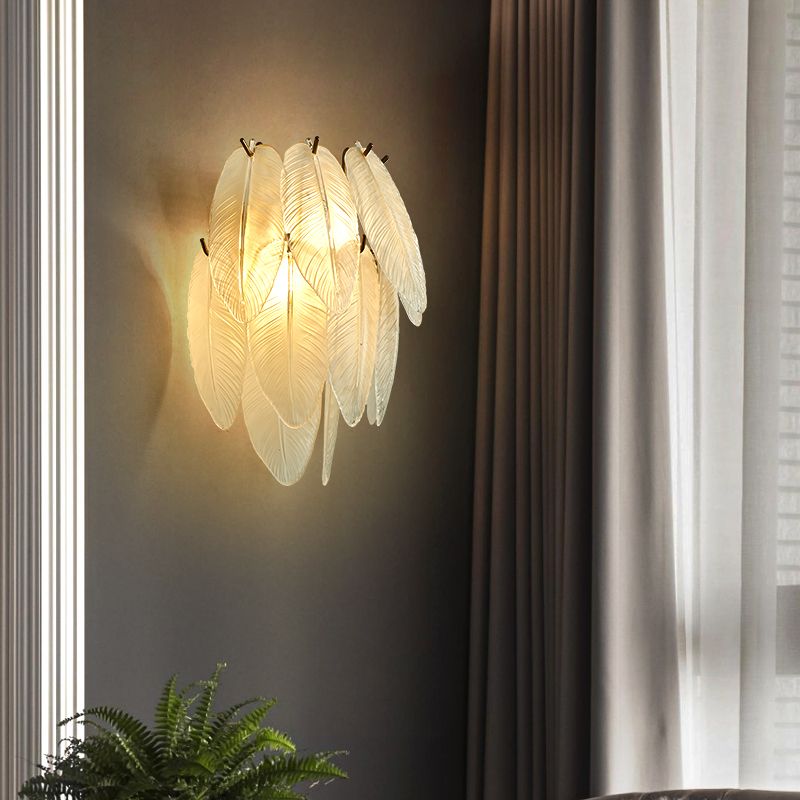 Clear Glass Leaf Sconce Lamp Art Deco 2-Bulb Brass Finish Wall Mounted Light for Dining Room