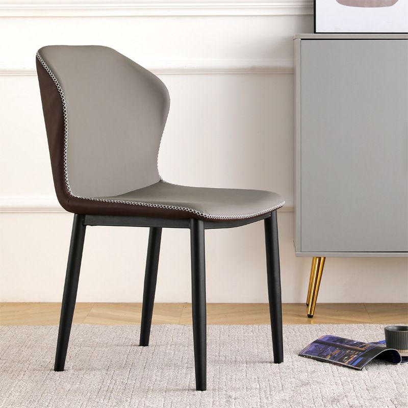 Chaise latérale contemporaine à cadre métallique, chaise de salle à manger Parsons de 17 pouces de large pour la maison