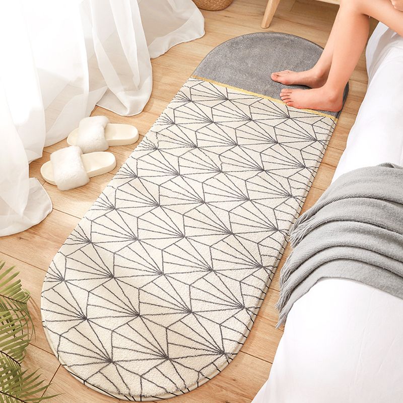 Trendy Simple Geometric Design Rug Creative Soft Polyester Indoor Carpet Polyester Friendly Washable for Bedroom