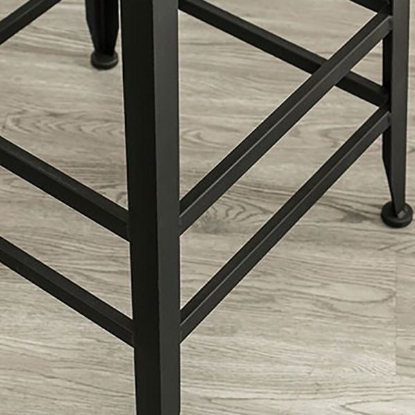 Industrial Metal Bar Stool Bar Height Armless Stool with Black Legs
