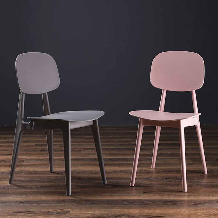 Sedia da pranzo moderna per interno-esterno.