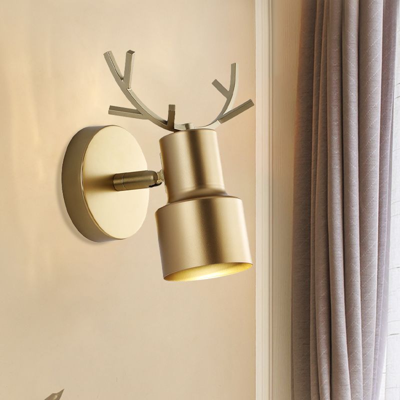 1-Licht-Schlafzimmer Wandlampe Makkaron-Geweih-LED-Wandleuchte mit zwei Trommelmetallschatten