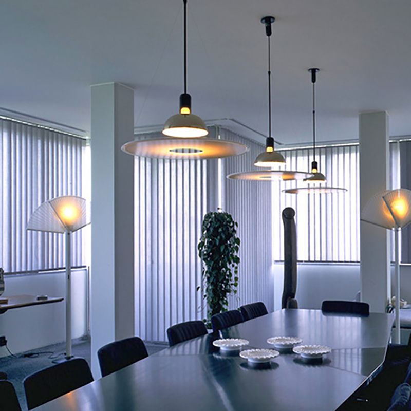 Round Hanging Light Post Modern Pendant Lighting Ayémorrat pour la salle à manger Coffee Shop