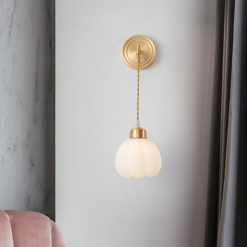 Metal Modern Wall Sconce Bud Shape Wall Light with Glass Shade for Bedroom