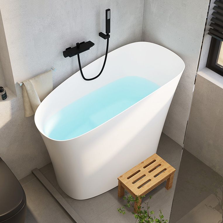 Antique Finish Soaking Oval Bath Stand Alone Modern Bathtub (Stool not Included)